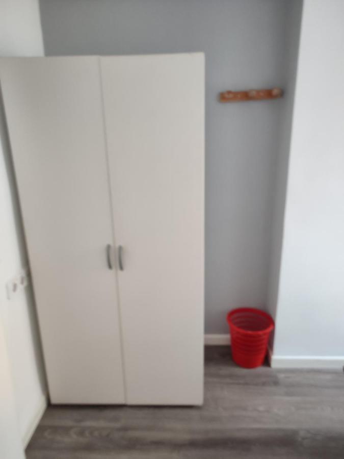 Avenue Rooms Valencia Luaran gambar